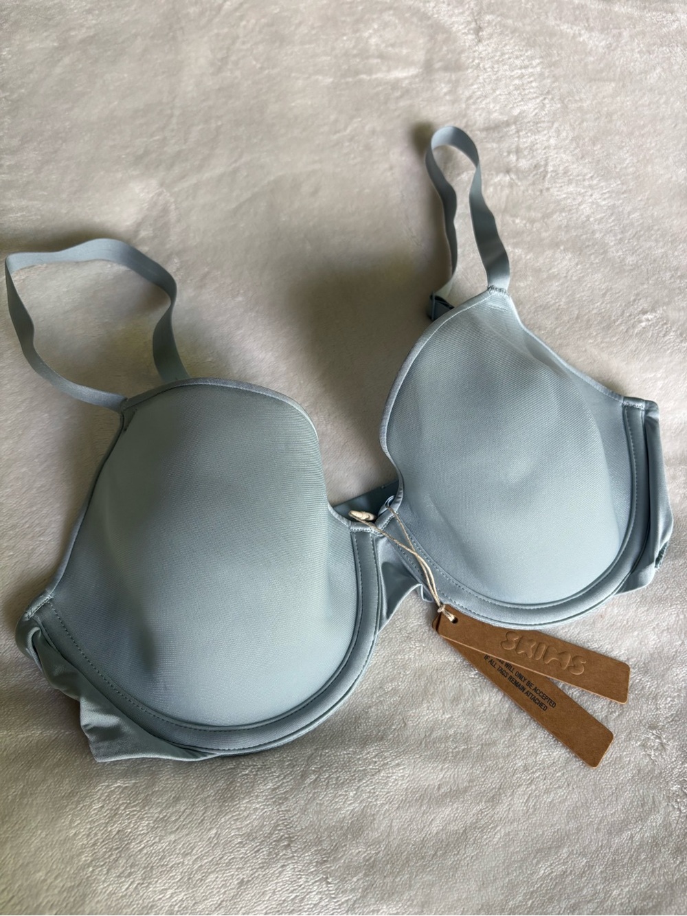SKIMS Powder Blue Molded Underwire Bra with Adjustable Straps - Picture 5 of 5